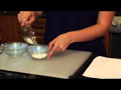 How to Make Toothpaste With Baking Soda &amp; Hydrogen Peroxide : Healthy Food &amp; Body Care Recipes