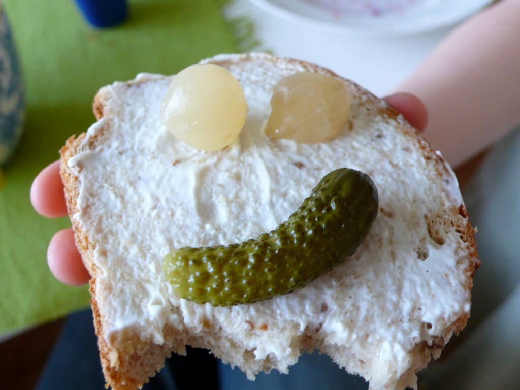 Non Abrasive Toothpaste Dazzling White Teeth HQ